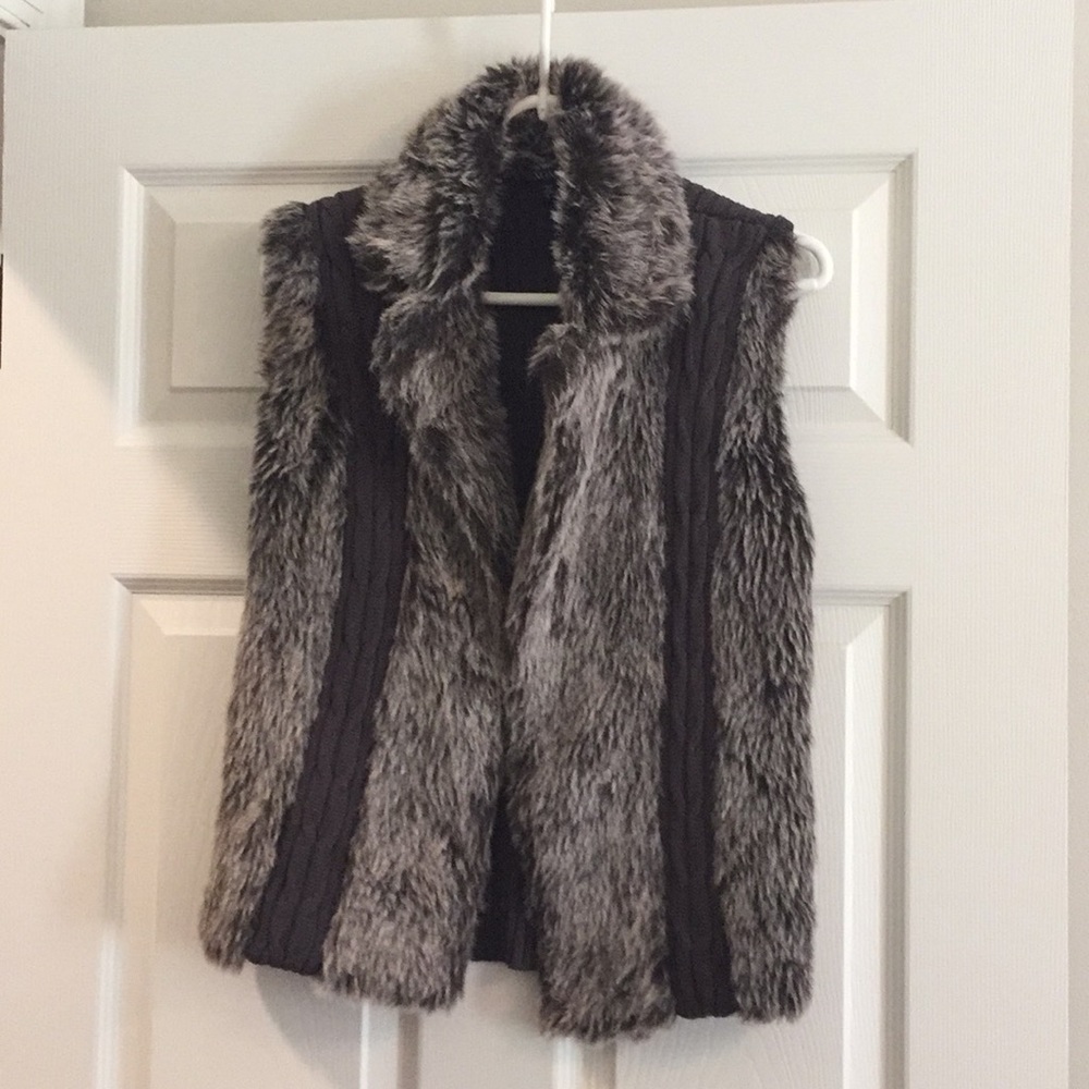 Fake fur vest